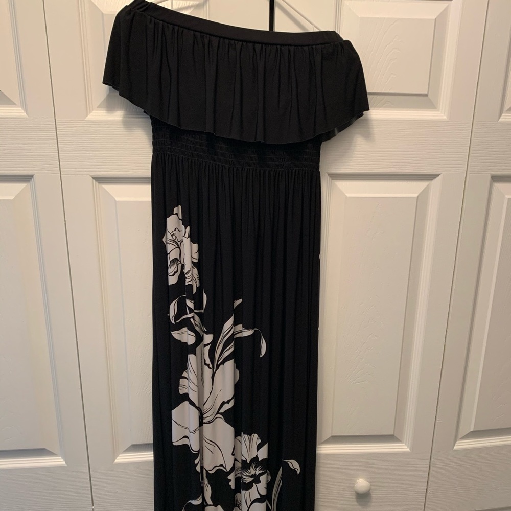 Black & white Maxi dress